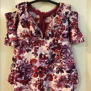 Ana two pieces swim suit set.